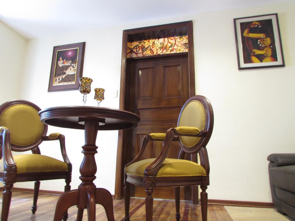 San Blas House & Suites Quito Extérieur photo